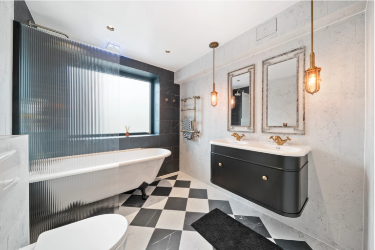 IG1 Bathroom